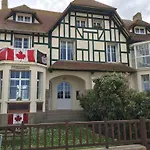 Nyaraló Les Volets Bleus-charmante Maison Entierement Equipee Face A La Pour 2 A 6 Personnes