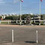 Nyaraló Les Volets Bleus-charmante Maison Entierement Equipee Face A La Pour 2 A 6 Personnes