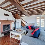 Les Volets Bleus-charmante Maison Entierement Equipee Face A La Pour 2 A 6 Personnes * Bernières-sur-Mer