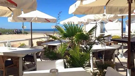 Les Volets Bleus-charmante Maison Entierement Equipee Face A La Pour 2 A 6 Personnes Bernières-sur-Mer