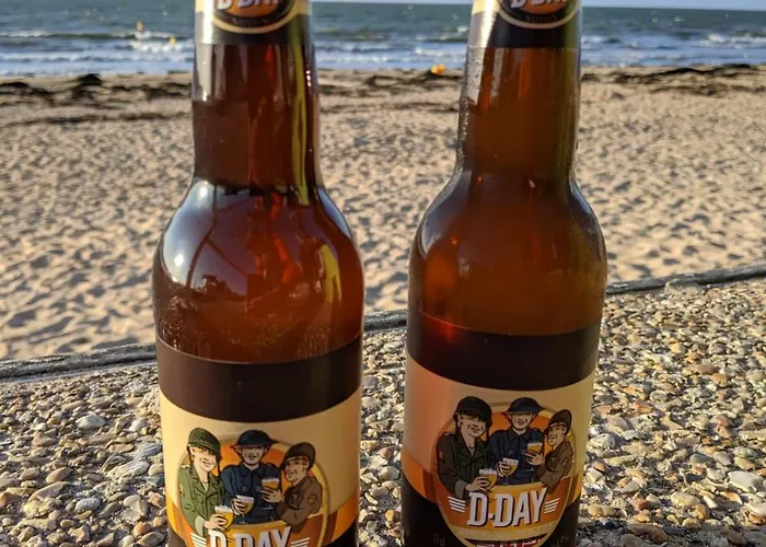 Casa vacanze Les Volets Bleus-charmante Maison Entierement Equipee Face A La Pour 2 A 6 Personnes