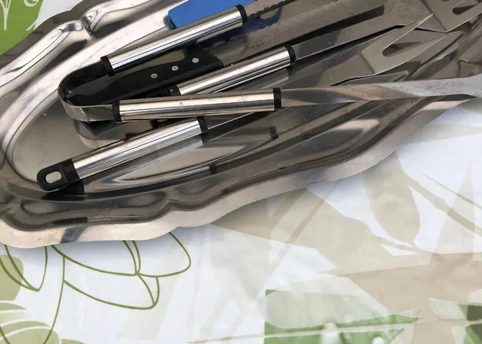 Casa vacanze Les Volets Bleus-charmante Maison Entierement Equipee Face A La Pour 2 A 6 Personnes