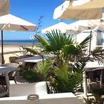Les Volets Bleus-charmante Maison Entierement Equipee Face A La Pour 2 A 6 Personnes Bernières-sur-Mer