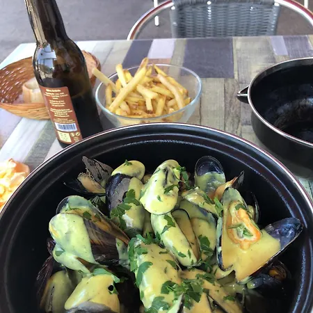 펜션 Les Volets Bleus-charmante Maison Entierement Equipee Face A La Pour 2 A 6 Personnes *