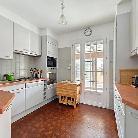 Les Volets Bleus-charmante Maison Entierement Equipee Face A La Pour 2 A 6 Personnes Ferienhaus *