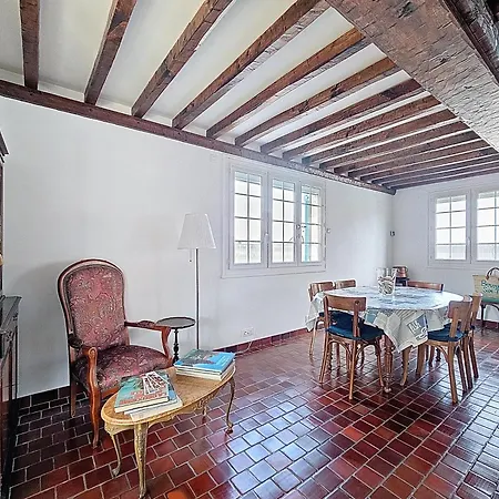 Les Volets Bleus-charmante Maison Entierement Equipee Face A La Pour 2 A 6 Personnes *