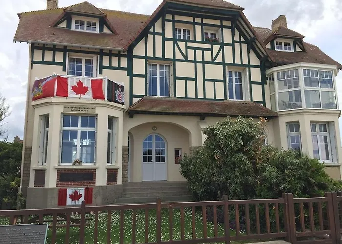 Ferienhaus Les Volets Bleus-charmante Maison Entierement Equipee Face A La Pour 2 A 6 Personnes