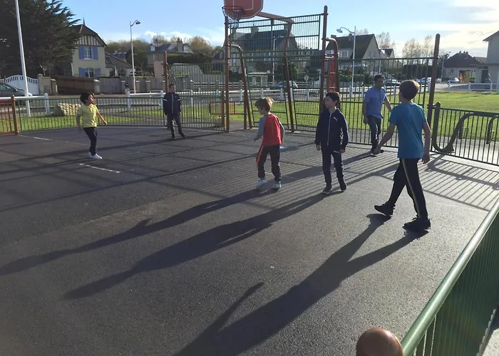 Ferienhaus Les Volets Bleus-charmante Maison Entierement Equipee Face A La Pour 2 A 6 Personnes Bernières-sur-Mer