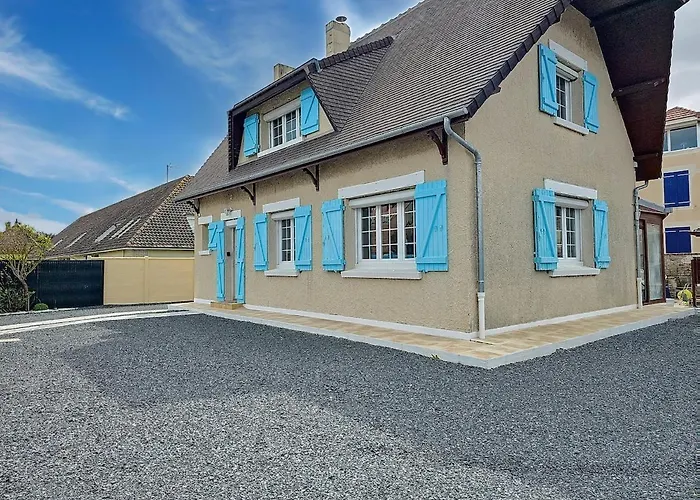 Ferienhaus Les Volets Bleus-charmante Maison Entierement Equipee Face A La Pour 2 A 6 Personnes