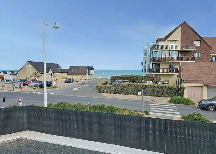 Ferienhaus Les Volets Bleus-charmante Maison Entierement Equipee Face A La Pour 2 A 6 Personnes *