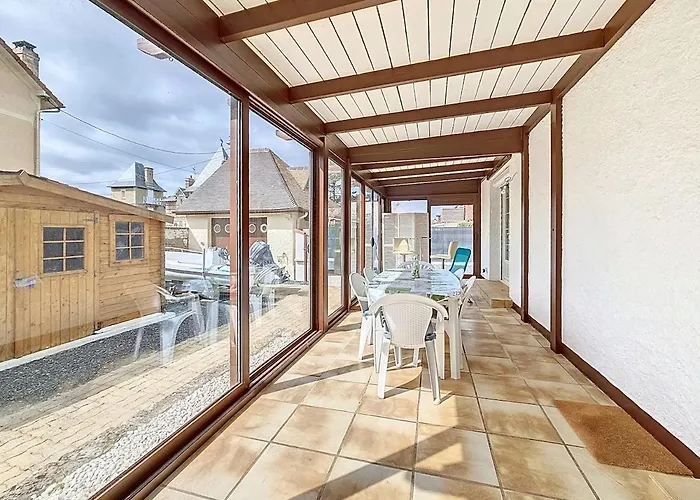 Ferienhaus Les Volets Bleus-charmante Maison Entierement Equipee Face A La Pour 2 A 6 Personnes Bernières-sur-Mer